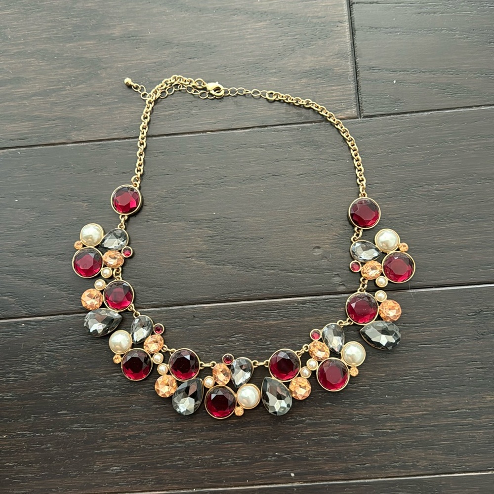 Statement necklace